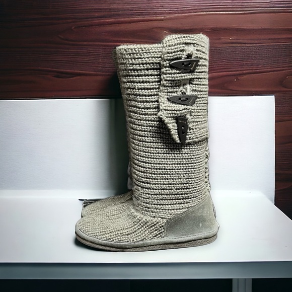🌻Bearpaw Grey Tall (or Short) Comfortable Knit Outdoor Boots Women's Size 7 - Picture 1 of 14